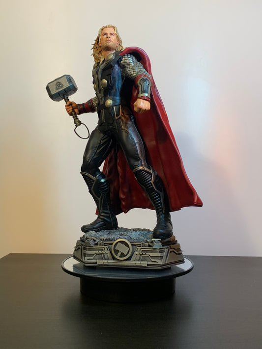 THOR (Chris Hemsworth )- Figura in scala 1:6, dipinta a mano