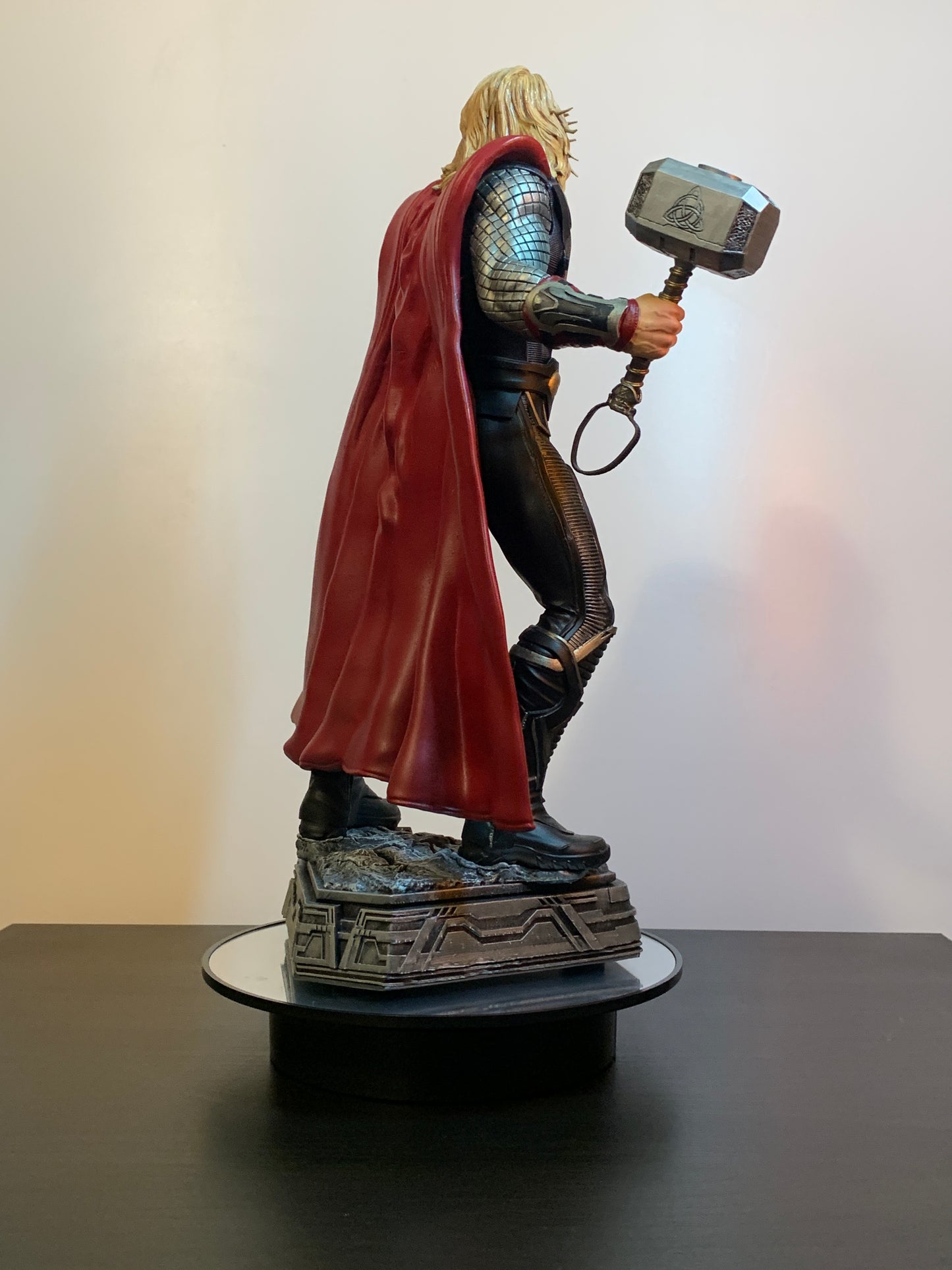 THOR (Chris Hemsworth )- Figura in scala 1:6, dipinta a mano